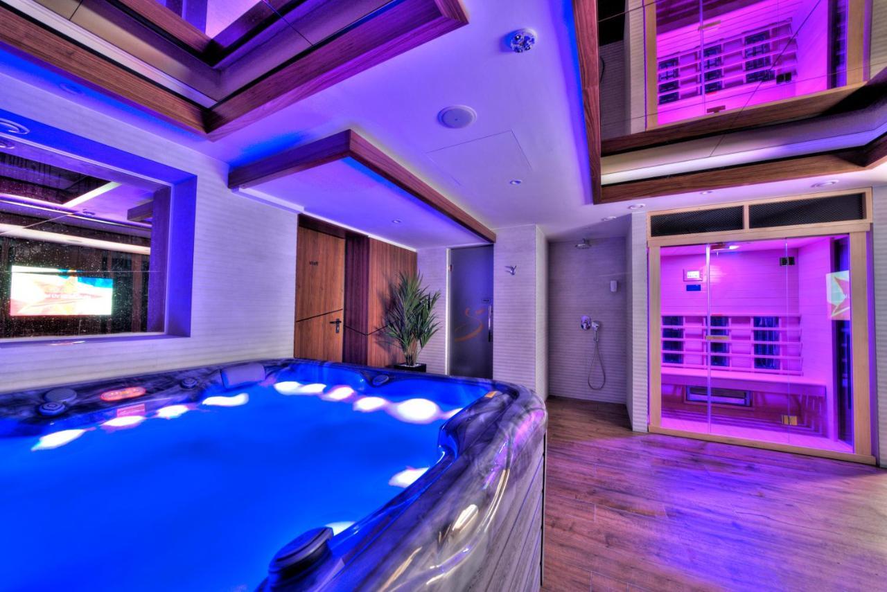 Sky Hotel 4*